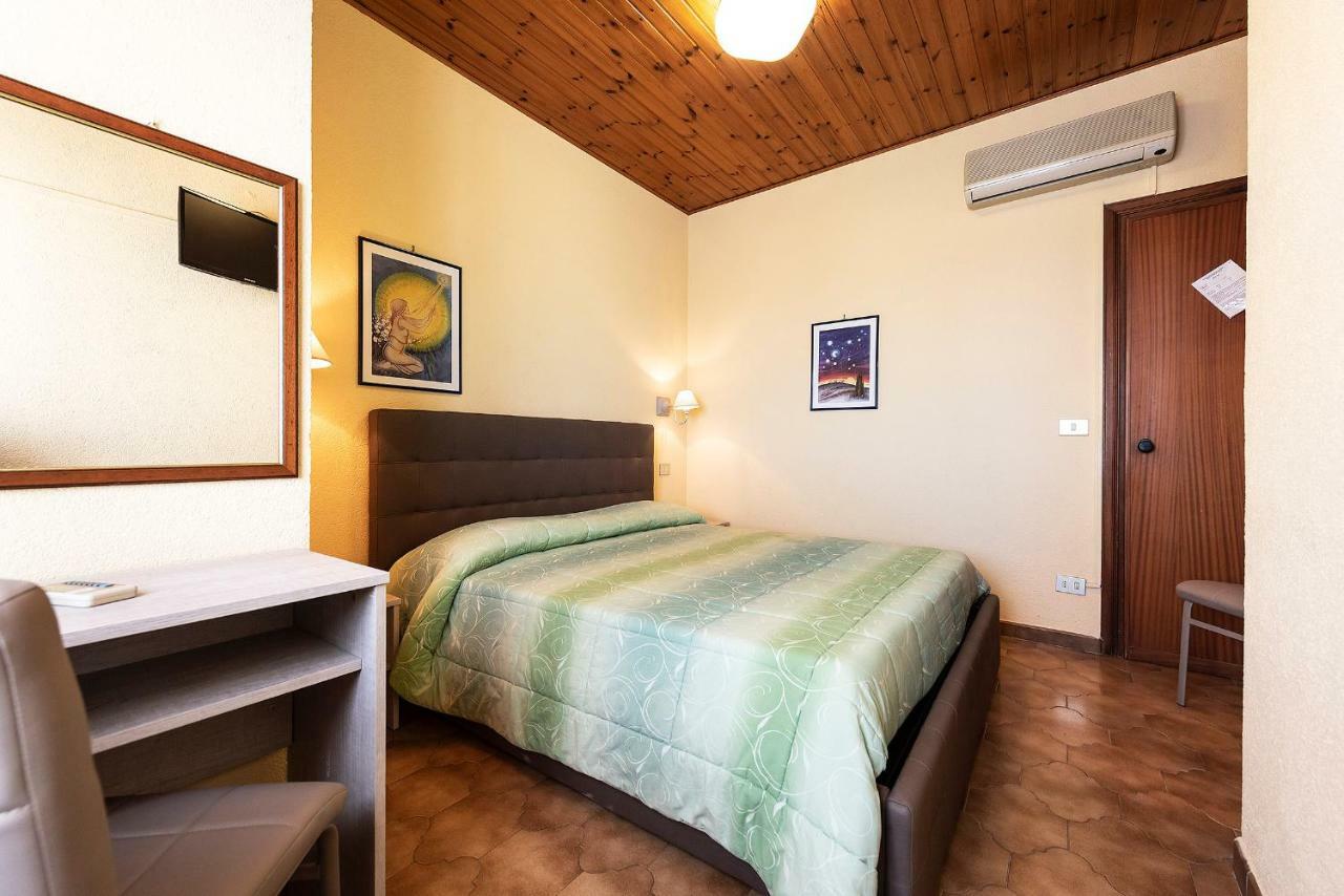 Hotel Aurelia Tarquinia Luaran gambar